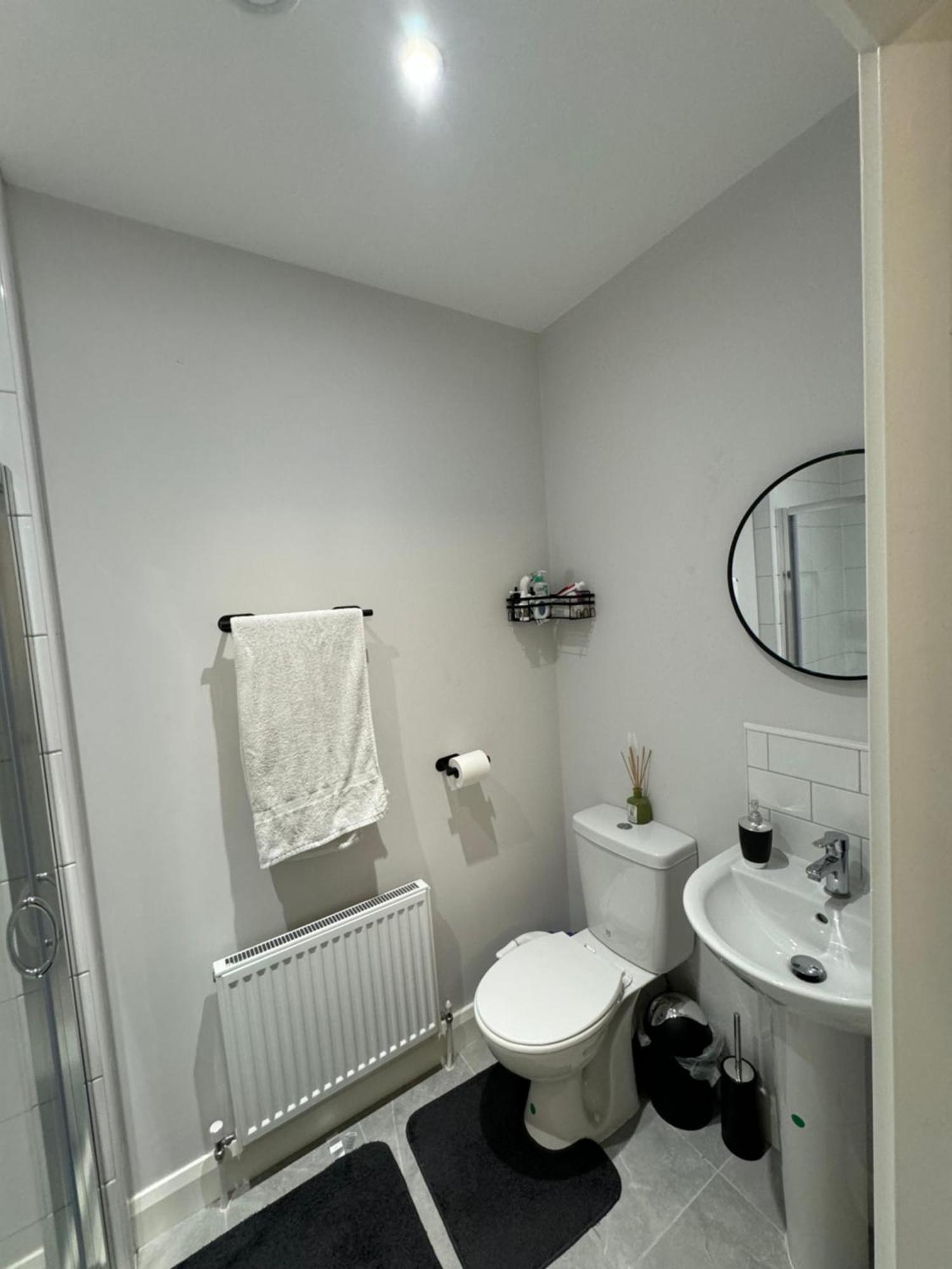 Modern Double & Single Room With Cozy Vibes Athy Luaran gambar